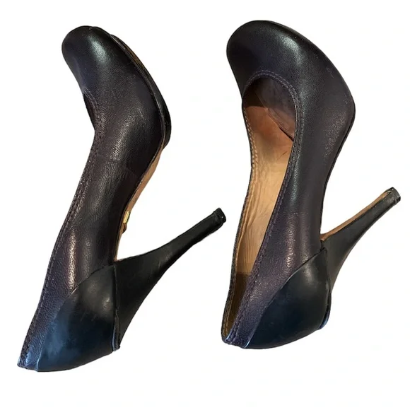 L.A.M.B. Heels - Picture 5 of 7